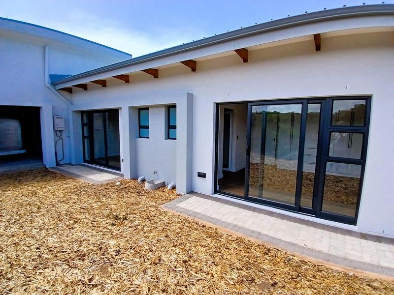 3 Bedroom Property for Sale in Stilbaai Wes Western Cape